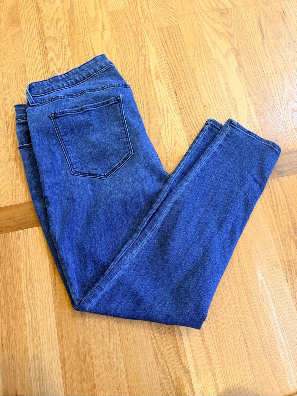 Women's Size 18 "Old Navy" Blue Women's Skinny Jeans GUC